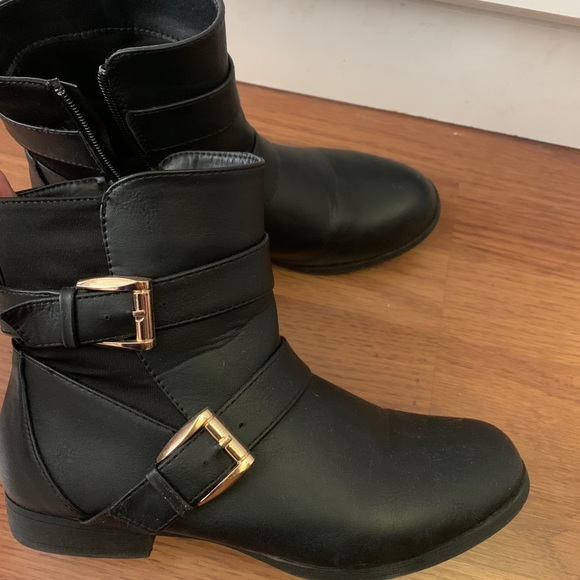 Shoes - Booties